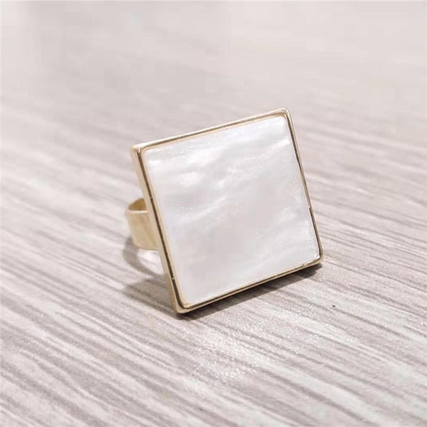 Trendy Geometric Ring