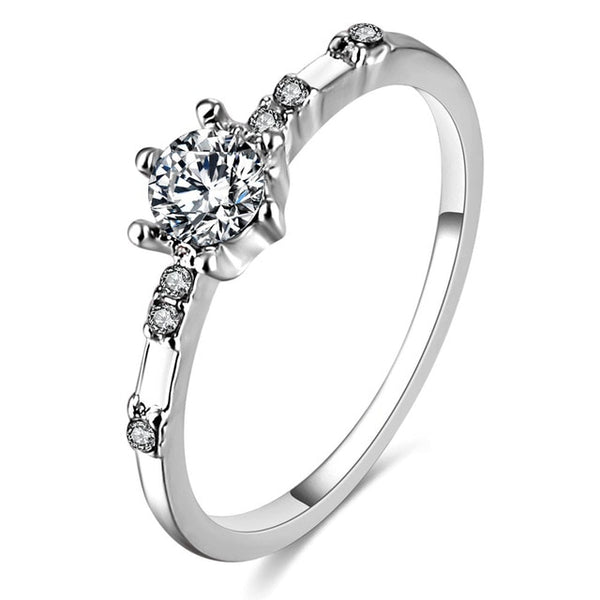 Twist Classical Cubic Zirconia Rings