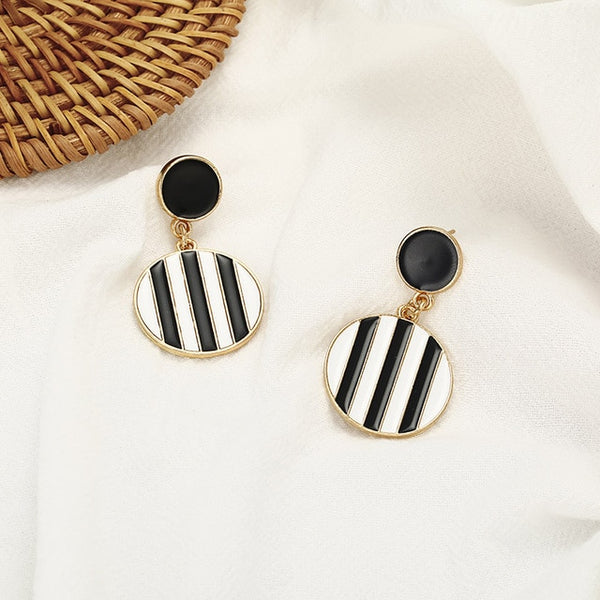 Unquie Design Earrings